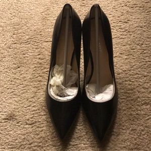 Nine West black high heels- never worn, size 8.5